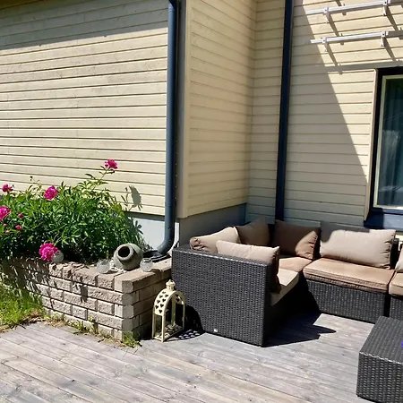아파트 Cozy With Outside Jacuzzi And Sauna