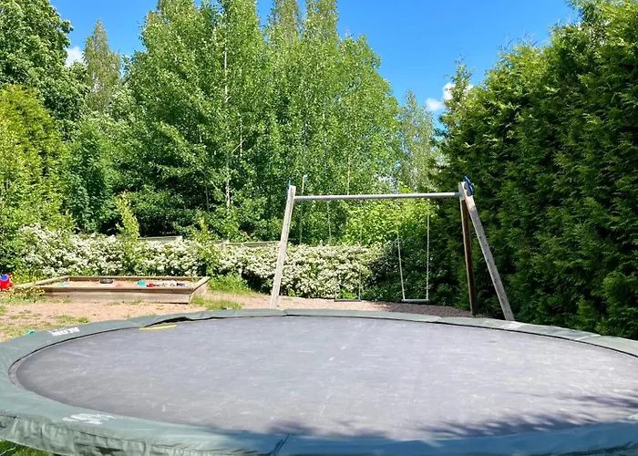 Cozy With Outside Jacuzzi And Sauna